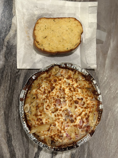 Photo of Happy Slice Pizza (Airport) - 5538 Airport Way #103, Kelowna, BC V1V 1S1